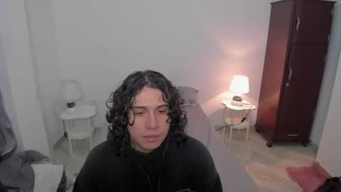 Snapshot of sweetlian_04 chatting on April 2026 01:52:02 AM Lian online show from April 2026 01:52:02 AM