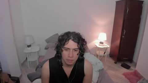 Snapshot of sweetlian_04 chatting on April 2026 12:56:01 AM Lian online show from April 2026 12:56:01 AM