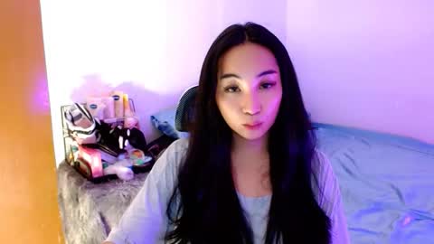 Lilly online show from November 2025 01:58:02 AM