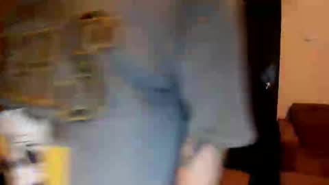 Snapshot of sweetlovepinay04 chatting on October 2025 04:56:01 AM Zoe online show from October 2025 04:56:01 AM