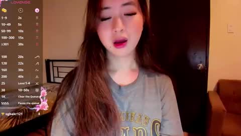 Snapshot of sweetlovepinay04 chatting on November 2025 03:56:01 AM Zoe online show from November 2025 03:56:01 AM