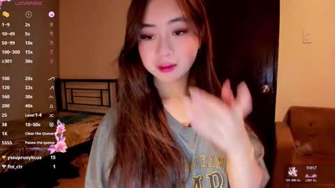 Snapshot of sweetlovepinay04 chatting on November 2025 04:57:01 AM Zoe online show from November 2025 04:57:01 AM