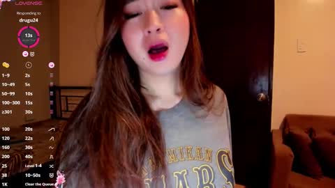 Snapshot of sweetlovepinay04 chatting on November 2025 07:00:02 AM Zoe online show from November 2025 07:00:02 AM