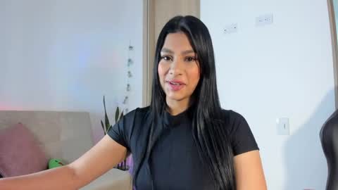 instagram sweetluna 0 online show from March 2026 01:33:01 PM