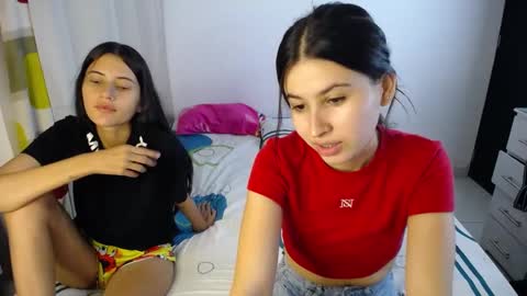Snapshot of sweetpink1_ chatting on September 2025 03:30:02 AM Caro  Lily online show from September 2025 03:30:02 AM