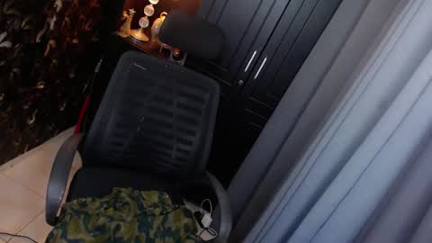 Snapshot of sweetprettyangelts chatting on December 2024 09:26:02 PM angelica online show from December 2024 09:26:02 PM