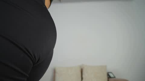 Snapshot of sweetpussyhot_ chatting on February 2025 12:37:01 PM Hello Welcome Im here from WEDNESDAY to SUNDAY 430am to  830am and 3  to 7  timeMONDAY and TUESDAY i rest online show from February 2025 12:37:01 PM