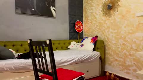 Snapshot of sweetscribe chatting on February 2025 08:28:02 AM SweetScribe online show from February 2025 08:28:02 AM