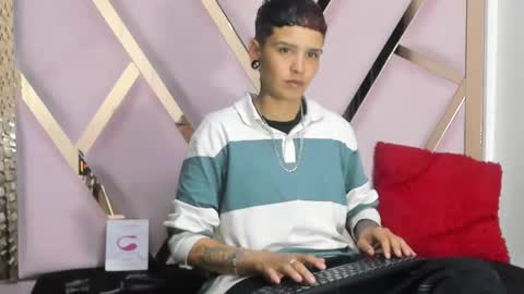 sweetsubmissive rs online show from May 2026 03:14:02 AM