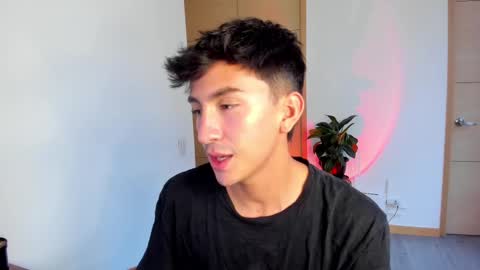 Snapshot of sweettaaron chatting on September 2025 06:09:01 PM Andy online show from September 2025 06:09:01 PM