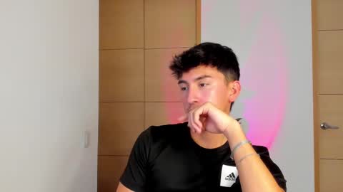 Snapshot of sweettaaron chatting on September 2025 06:31:01 PM Andy online show from September 2025 06:31:01 PM