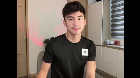 Snapshot of sweettaaron chatting on October 2025 05:43:01 PM Andy online show from October 2025 05:43:01 PM