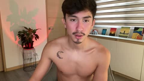 Snapshot of sweettaaron chatting on October 2025 05:53:01 PM Andy online show from October 2025 05:53:01 PM