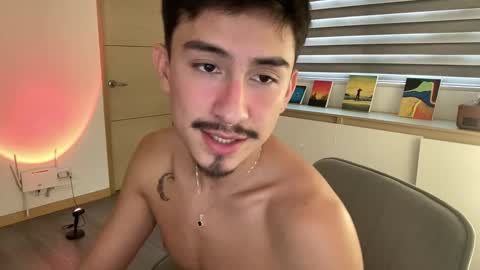 Snapshot of sweettaaron chatting on November 2025 05:34:02 PM Andy online show from November 2025 05:34:02 PM