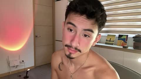 Snapshot of sweettaaron chatting on November 2025 05:47:02 PM Andy online show from November 2025 05:47:02 PM