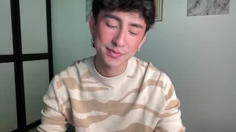 Andy  online show from May 2026 01:11:02 AM