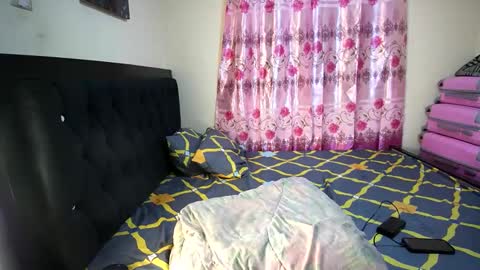 PEACHES online show from December 2024 05:33:02 PM