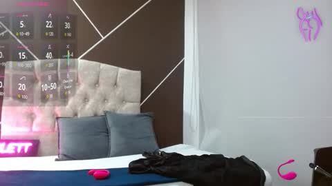 Scarlet online show from November 2025 11:21:02 AM