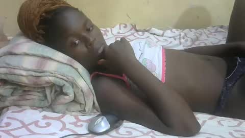 Snapshot of sweetvallerie chatting on February 2025 11:33:02 PM sweetvallerie online show from February 2025 11:33:02 PM