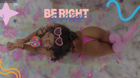 sweetviolet___ online show from January 2026 12:18:01 PM