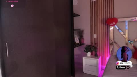 sweetviolet___ online show from February 2026 12:25:01 PM