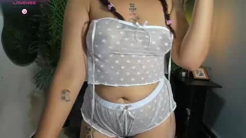 Emma online show from October 2025 08:07:02 PM