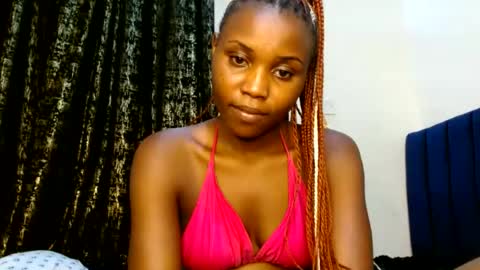 Snapshot of sweety_spixxy chatting on June 2026 06:17:01 PM Dolly online show from June 2026 06:17:01 PM