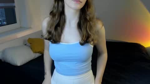 Snapshot of sweety_xis chatting on September 2025 04:08:01 PM Bella . online show from September 2025 04:08:01 PM