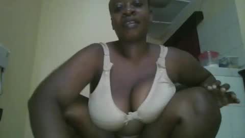 sweetyass25 online show from October 2025 06:08:02 PM