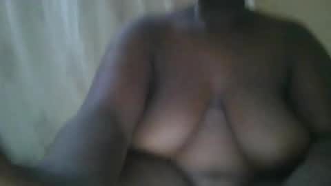 Snapshot of sweetyass25 chatting on November 2025 06:07:02 PM sweetyass25 online show from November 2025 06:07:02 PM