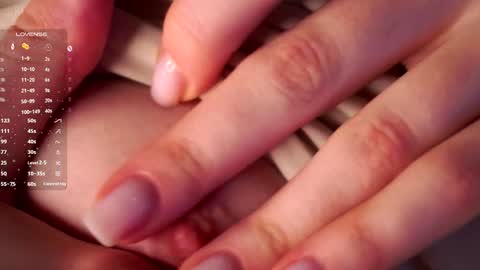 Astrid online show from March 2026 02:04:02 AM