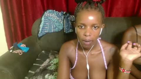 Snapshot of sweetz_candice chatting on March 2025 06:54:02 PM sweetz_candice online show from March 2025 06:54:02 PM