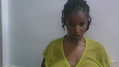 Snapshot of sweetz_candice chatting on September 2025 11:48:01 AM sweetz_candice online show from September 2025 11:48:01 AM