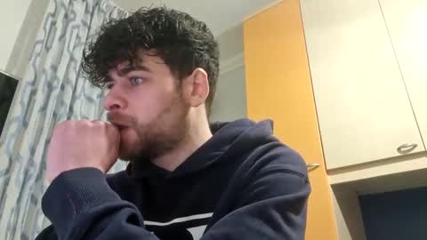 Snapshot of switchema chatting on March 2025 08:21:02 PM Emanuele online show from March 2025 08:21:02 PM