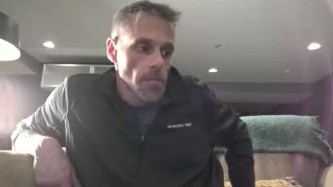 swontguy2025 online show from March 2025 06:28:02 AM