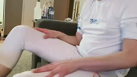 swontguy2025 online show from March 2025 07:42:02 AM