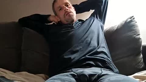 swontguy2025 online show from November 2025 05:27:02 AM