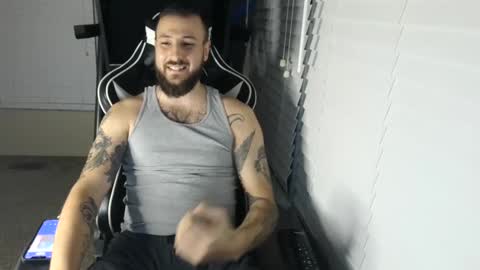 swoozy_ online show from September 2025 12:11:02 AM