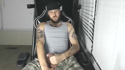 swoozy_ online show from December 2025 01:58:02 AM