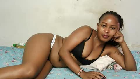 Snapshot of swt_bby chatting on May 2026 07:48:02 AM swt_bby online show from May 2026 07:48:02 AM