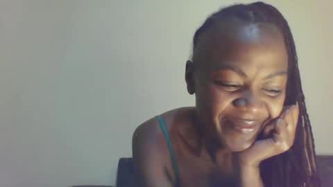 Snapshot of swtebony1 chatting on January 2025 10:59:01 PM ALICIA online show from January 2025 10:59:01 PM