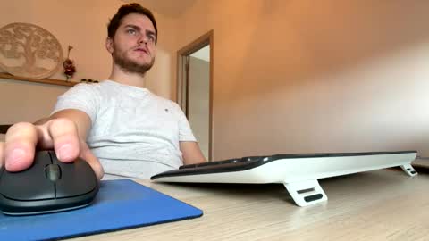 syl092 online show from January 2026 09:58:02 AM