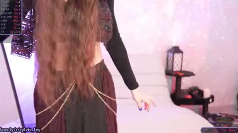 Sylvie online show from September 2025 10:46:02 PM