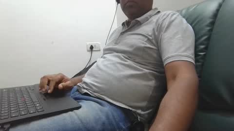 symond_jns online show from October 2025 09:11:01 AM