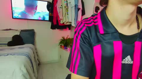 Snapshot of t0n3r chatting on October 2025 02:11:02 AM TONER online show from October 2025 02:11:02 AM