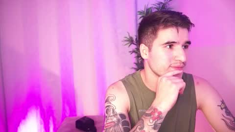 t0ny_wylie online show from February 2026 09:31:01 PM