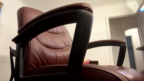 Snapshot of t265h chatting on November 2025 11:15:01 PM tRex online show from November 2025 11:15:01 PM