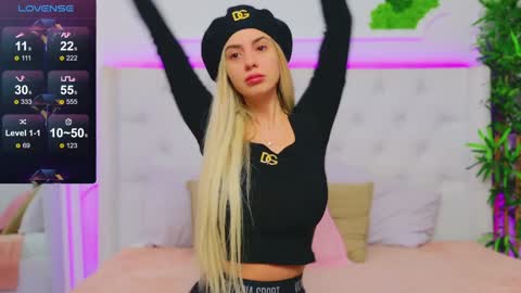 Snapshot of taahiraarabian chatting on January 2025 01:17:01 PM Arianna online show from January 2025 01:17:01 PM