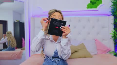 Snapshot of taahiraarabian chatting on January 2025 01:47:02 PM Arianna online show from January 2025 01:47:02 PM