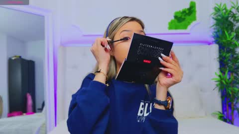 Snapshot of taahiraarabian chatting on January 2025 01:10:01 PM Arianna online show from January 2025 01:10:01 PM